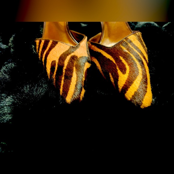 BCBGMaxAzria Animal Print Heels New. Size 7.5 - Picture 8 of 10